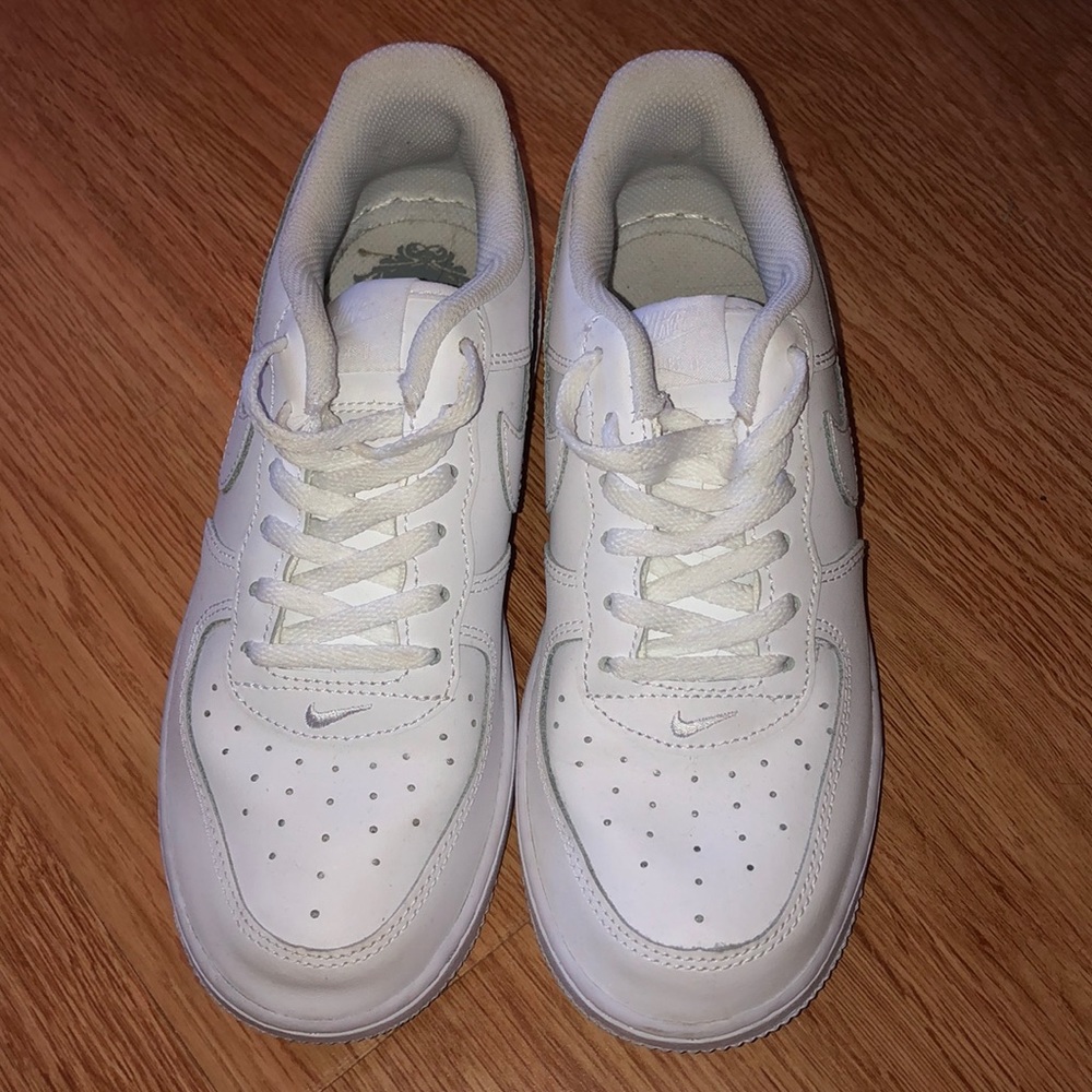 Nike Air Force 1 Size 5 Like-New